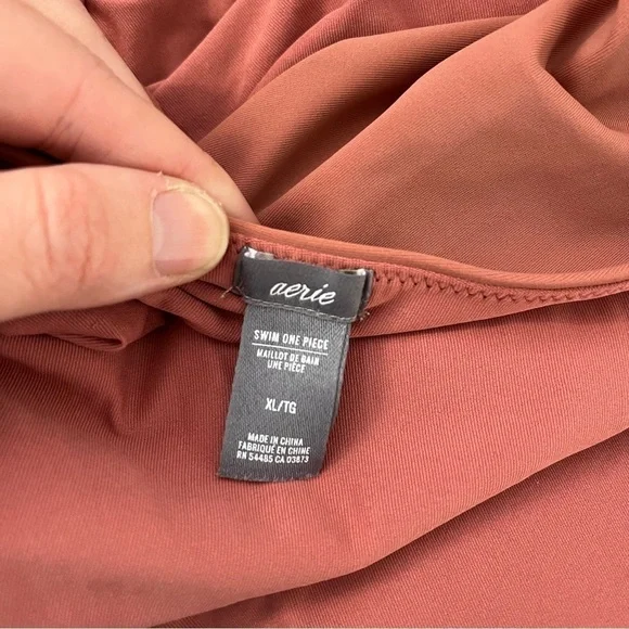 AERIE x AEO One Piece Side Cutout Swimsuit in Dusty Rose - Picture 10 of 12